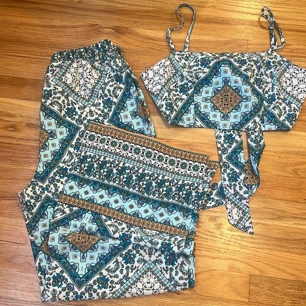 Two Piece Set
